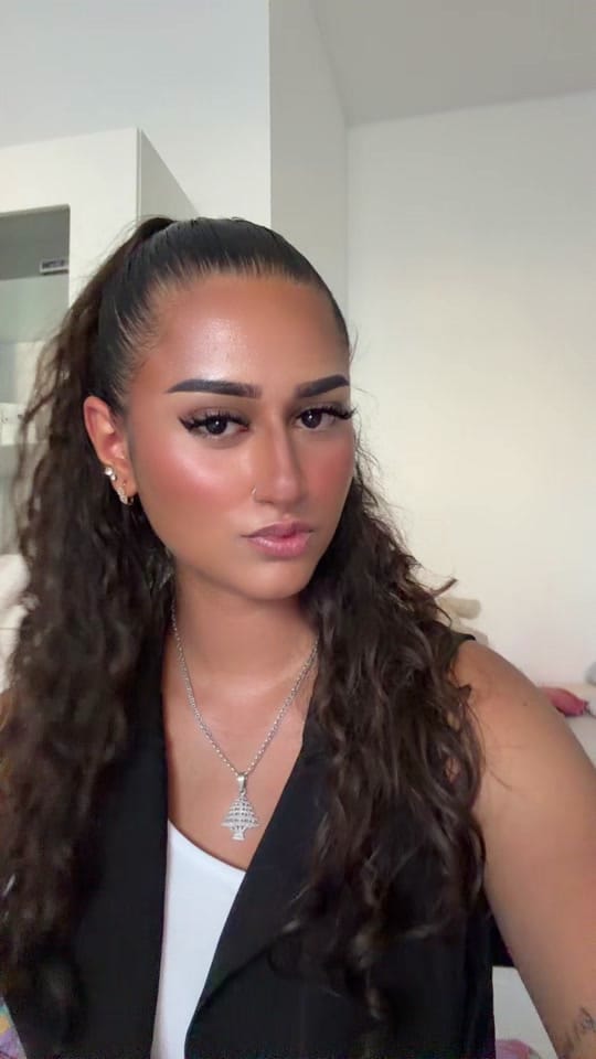 Post 3 by Jasmin on TikTok (video)