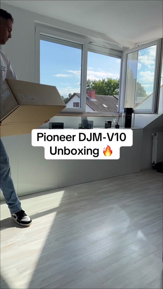 Post 10 by JayK on TikTok (video)