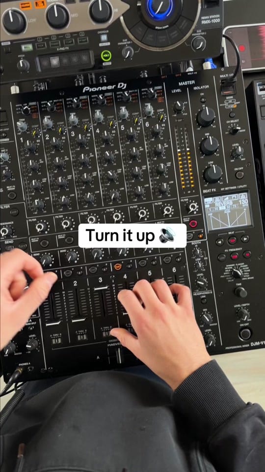 Post 1 by JayK on TikTok (video)