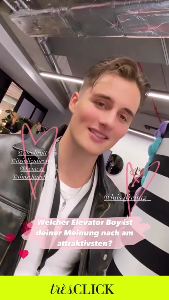 Post 10 by Très Click on TikTok (video)