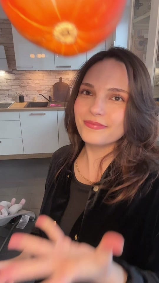 Post 4 by Sevde on TikTok (video)