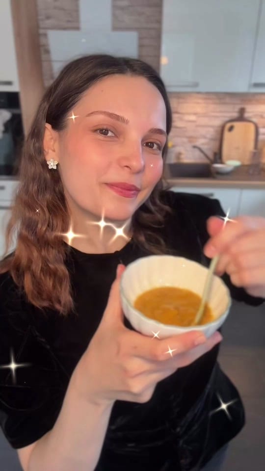 Post 2 by Sevde on TikTok (video)