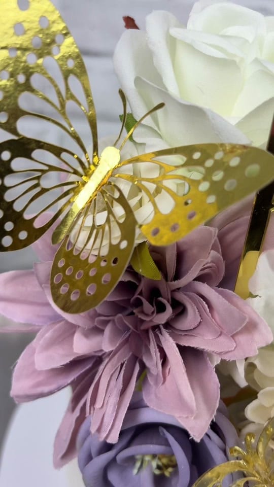 Post 4 by KimKakes on TikTok (video)