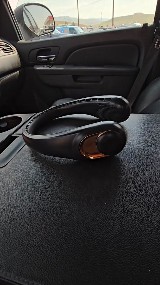Post 2 by Db Lynch on TikTok (video)