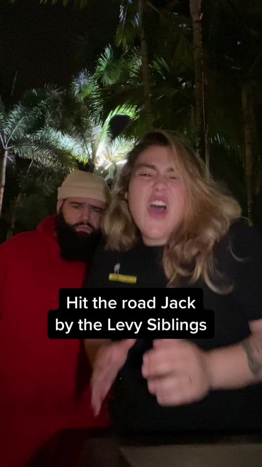 Post 6 by Zoe Dahne Levy on TikTok (video)