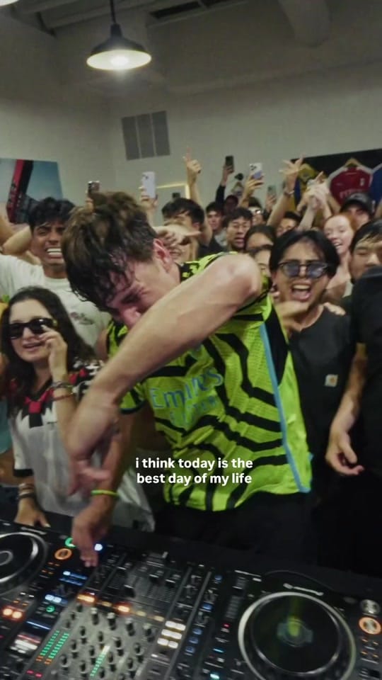 Post 5 by Club Sounds on TikTok (video)
