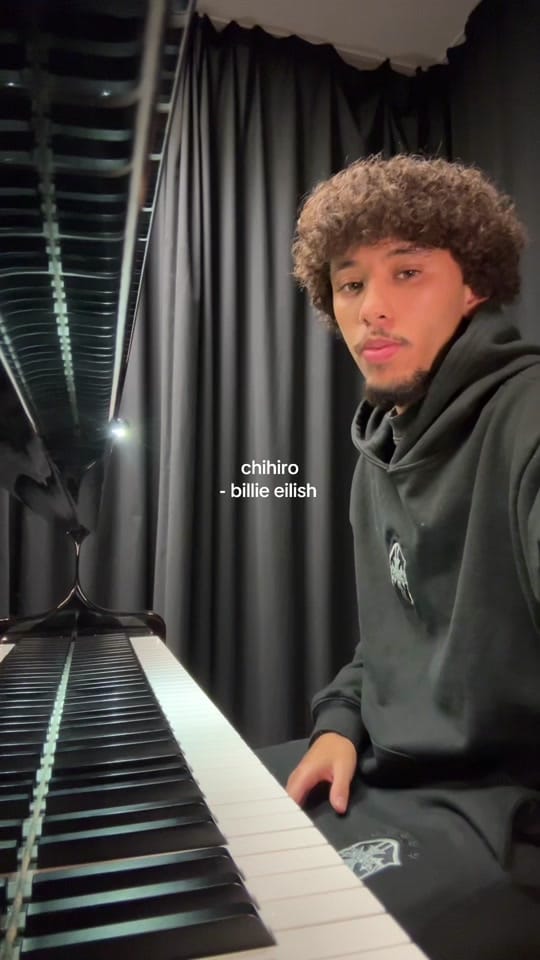 Post 4 by PianoJones on TikTok (video)