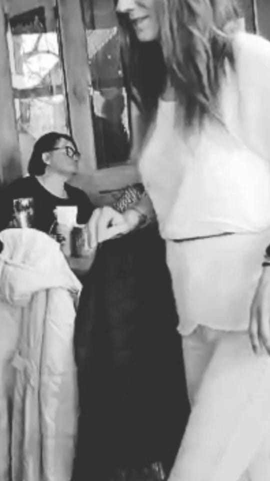 Post 8 by Duracell_Melli on TikTok (video)