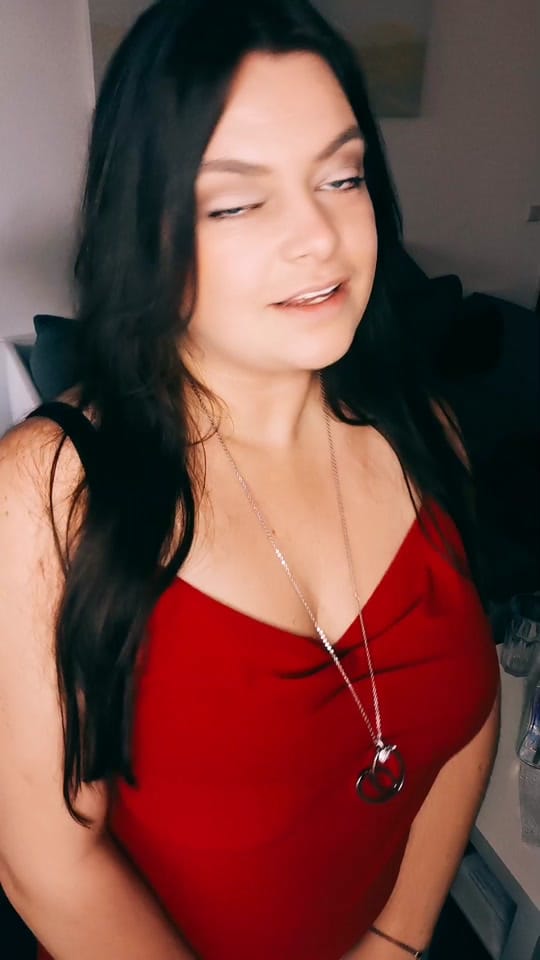Post 1 by Jenny Klingeling on TikTok (video)