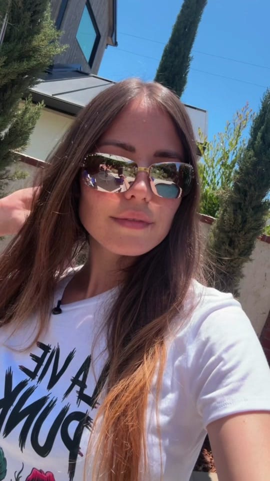 Post 4 by Sann Carter on TikTok (video)