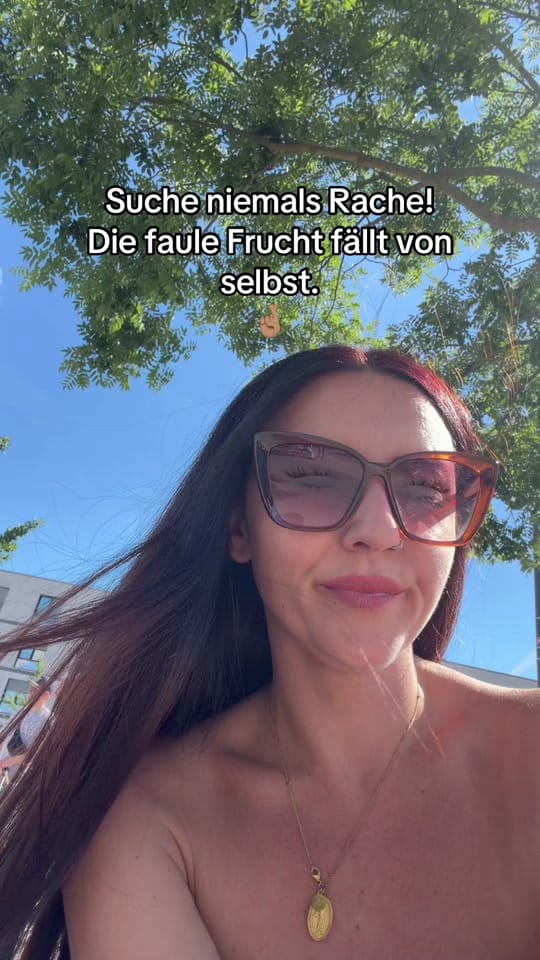 Post 1 by Roberta on TikTok (video)