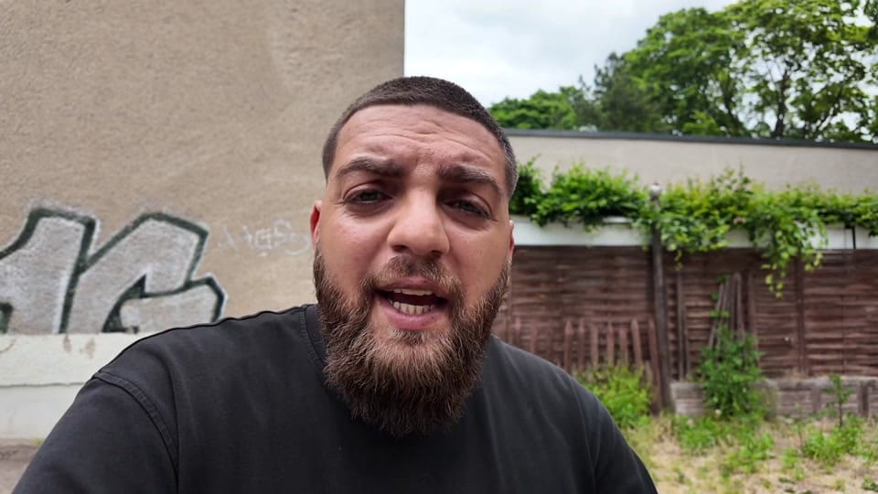 Post 2 by Fly.Döner on TikTok (video)
