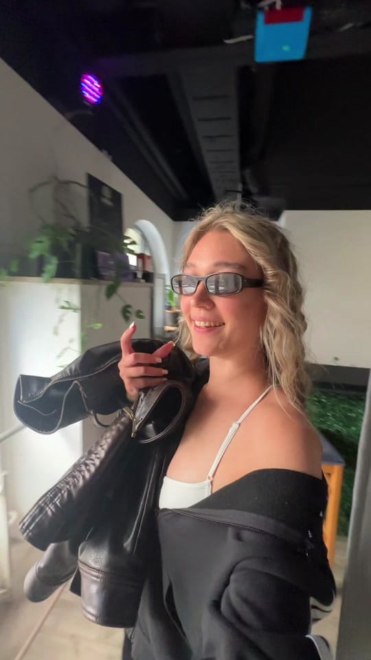 Post 6 by Léonie Nele on TikTok (video)