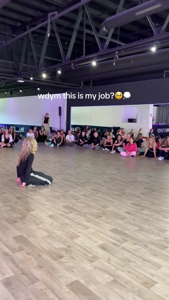 Post 7 by Léonie Nele on TikTok (video)