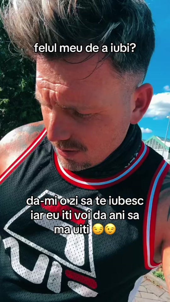 Post 5 by Oskar Szilagy on TikTok (video)