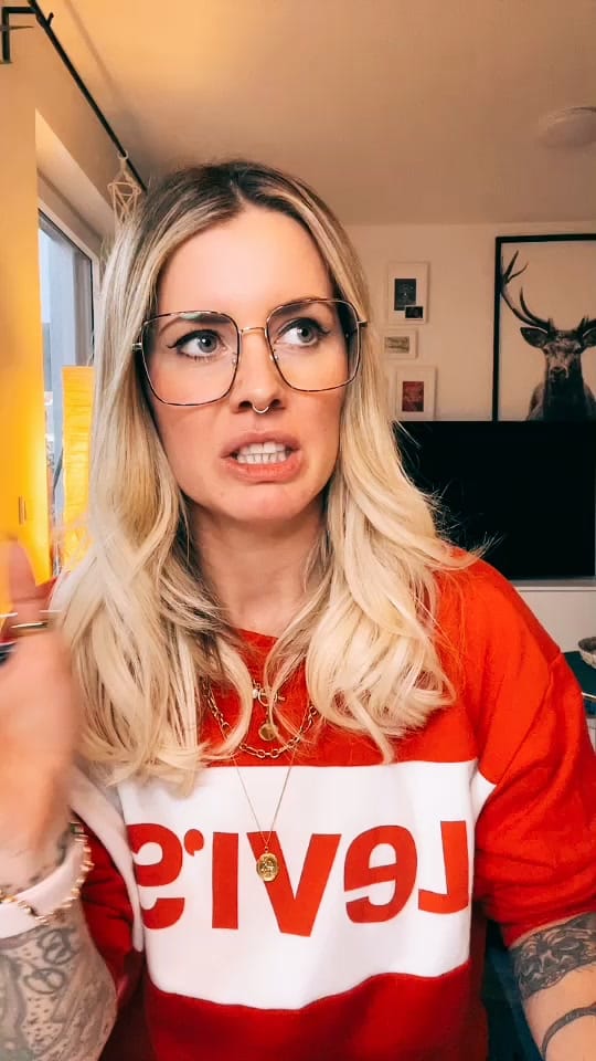 Post 6 by Pia Tillmann on TikTok (video)