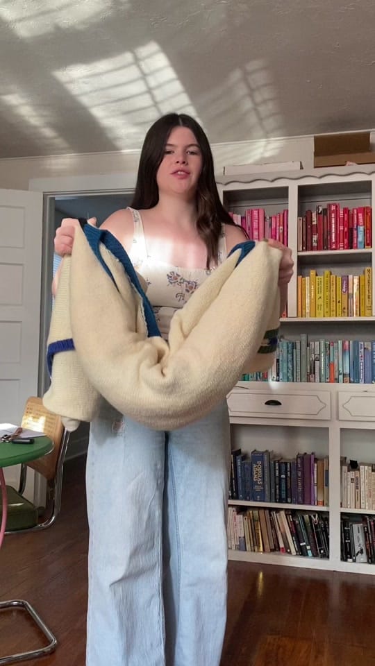 Post 9 by Kendall Ross on TikTok (video)
