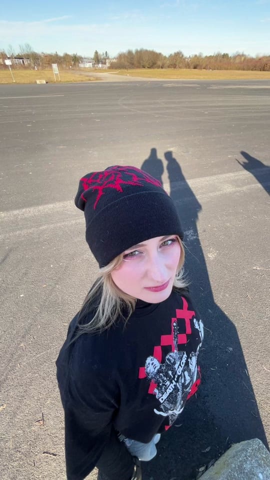 Post 4 by Hal0Queens on TikTok (video)