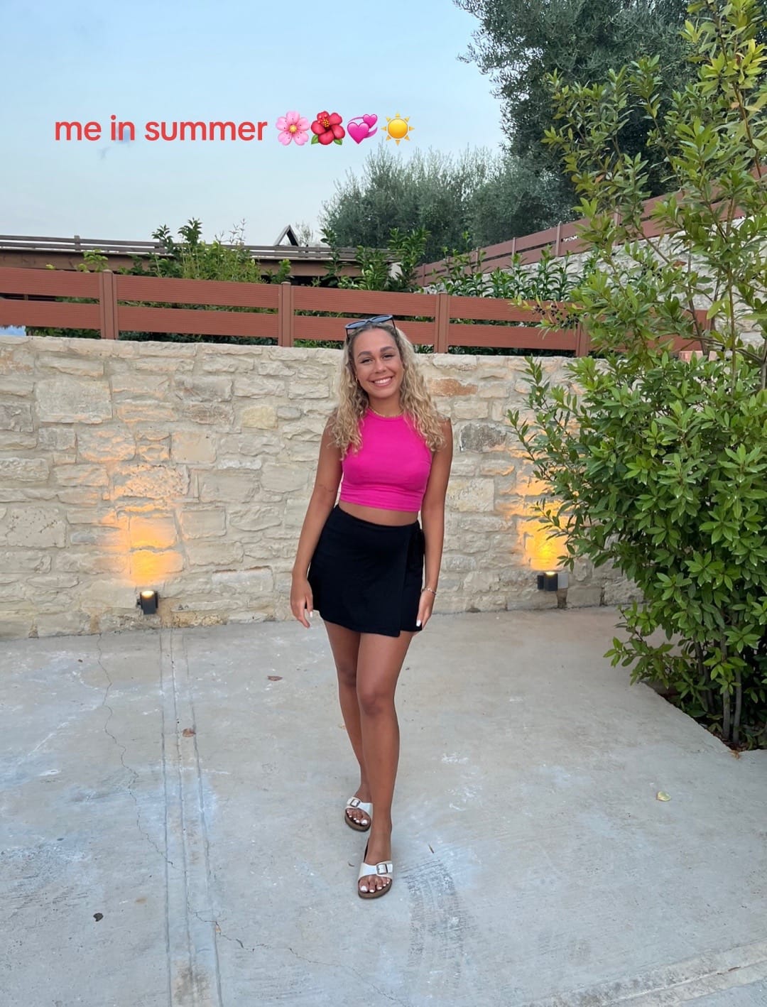 Post 1 by Tara on TikTok (video)