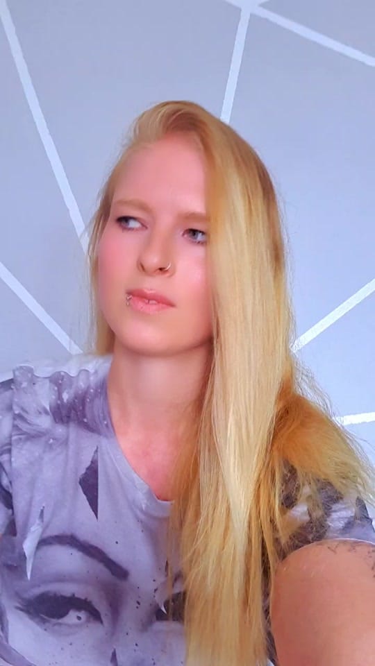 Post 1 by Mina Yasmin🌈 on TikTok (video)