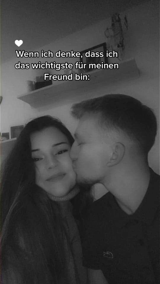 Post 1 by 🦋Juleeee🦋 on TikTok (video)