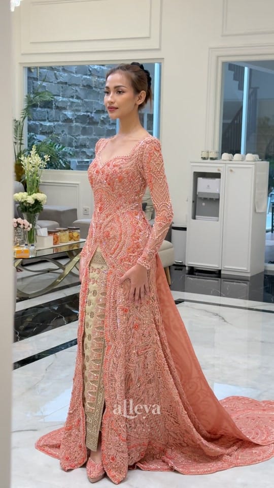 Post 5 by Alleya Wedding Center on TikTok (video)