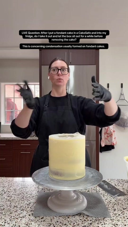Post 7 by A. Cakes Bakery on TikTok (video)
