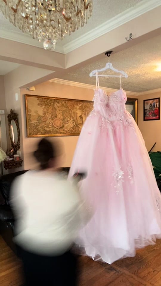 Post 8 by NoemysBoutique 1 on TikTok (video)