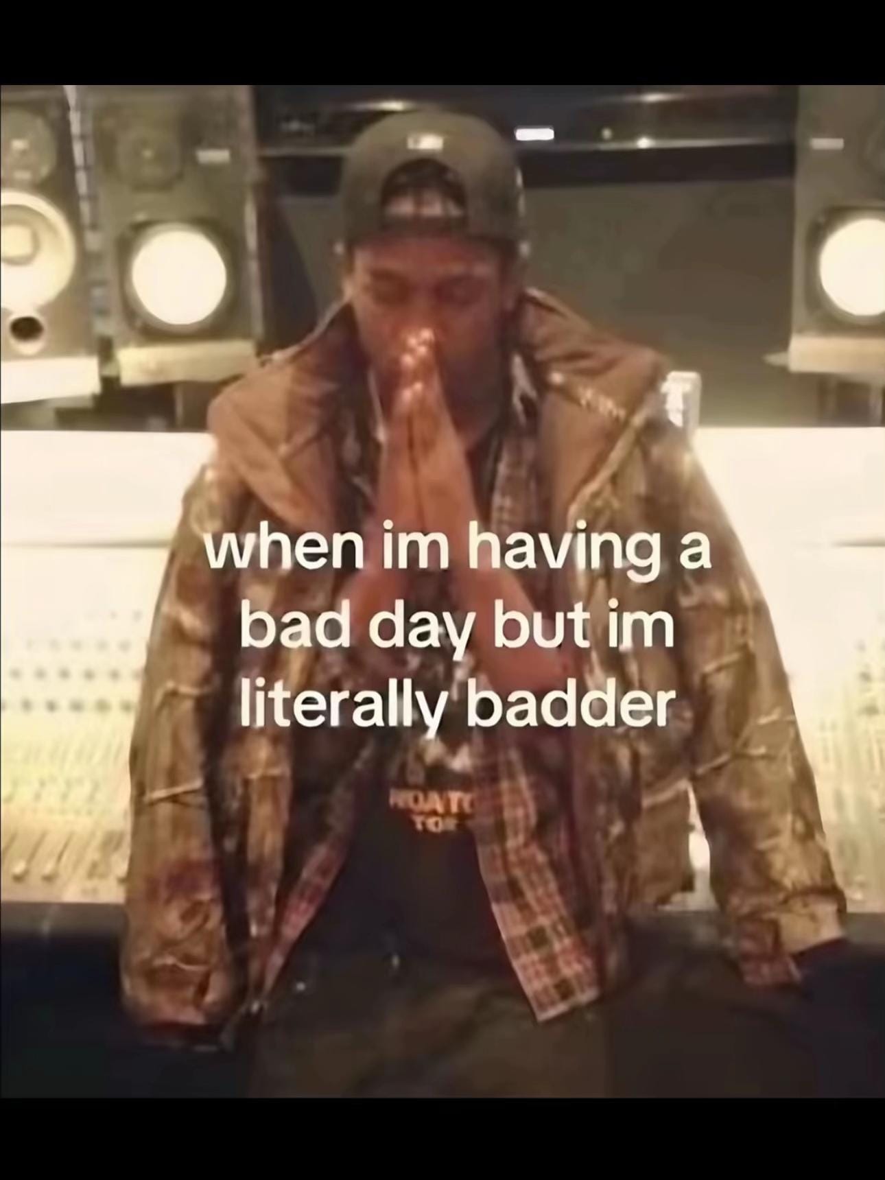 Post 2 by 𝐬𝐞𝐥𝐢𝐧𝐚𝐝𝐢𝐚𝐧𝐚 on TikTok (video)