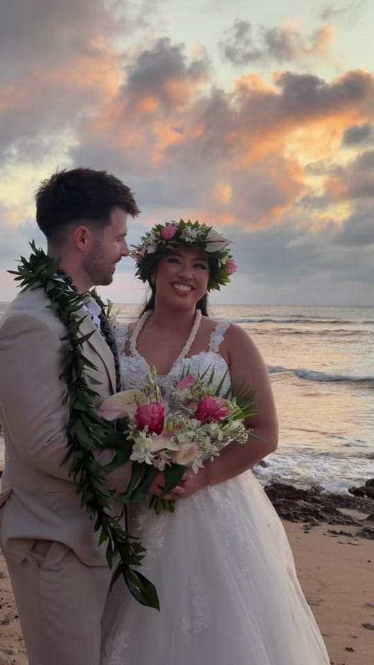 Post 3 by Hawaii Wedding Content Creator on TikTok (video)
