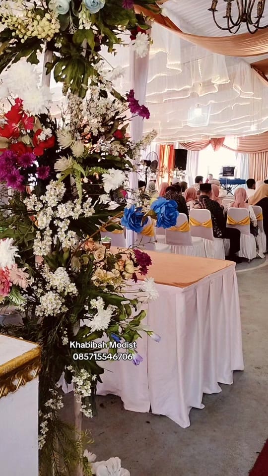 Post 10 by Khabibah Modist on TikTok (video)