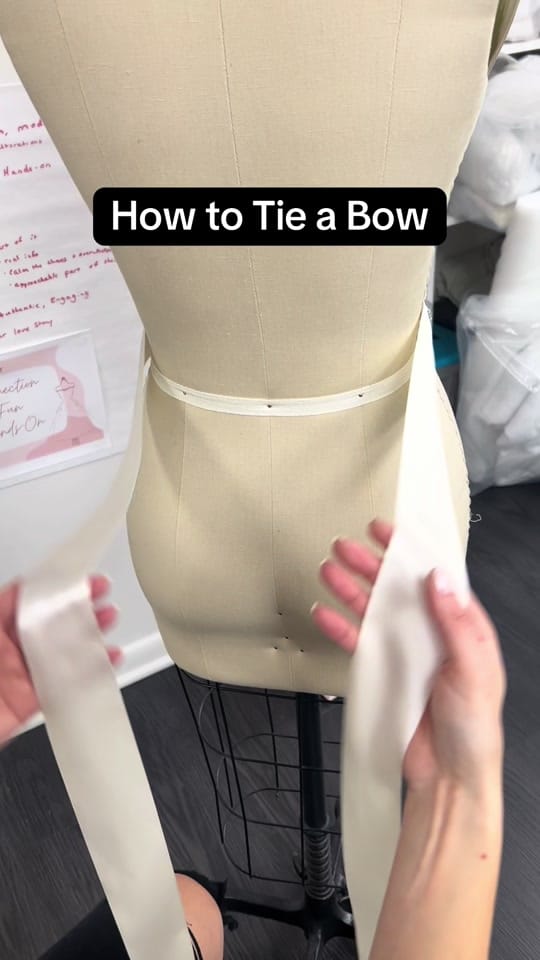 Post 9 by deMelis Atelier on TikTok (video)