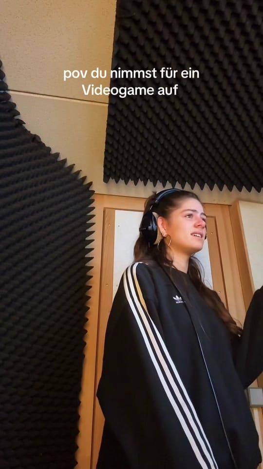 Post 4 by Derya Akyol on TikTok (video)