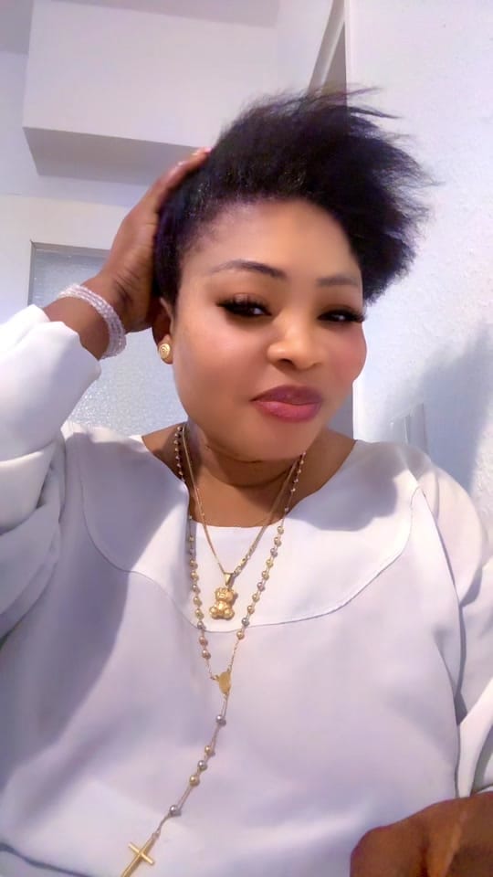 Post 2 by Biola Bose on TikTok (video)
