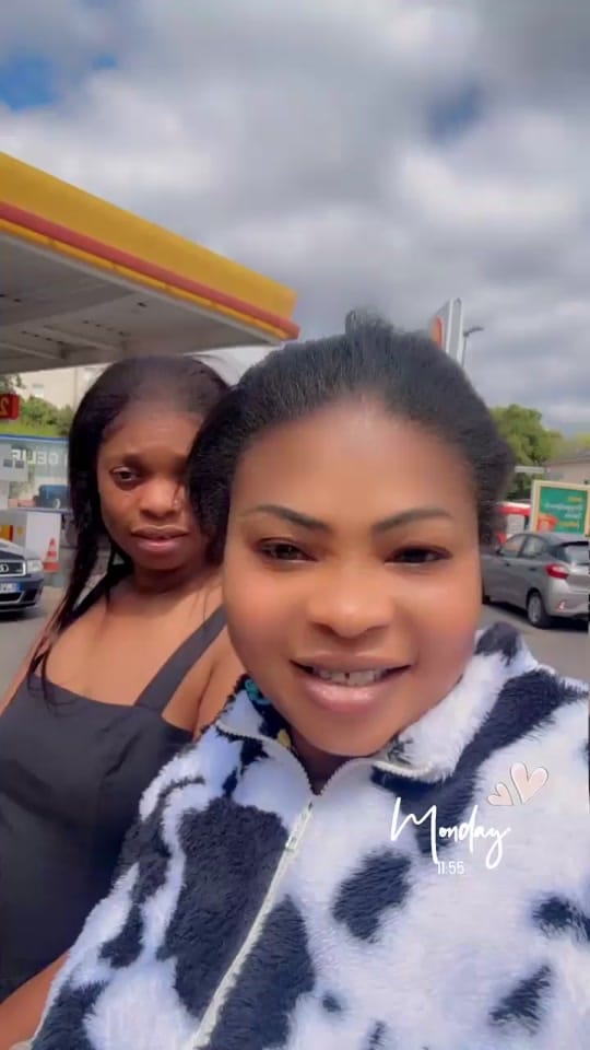 Post 6 by Biola Bose on TikTok (video)
