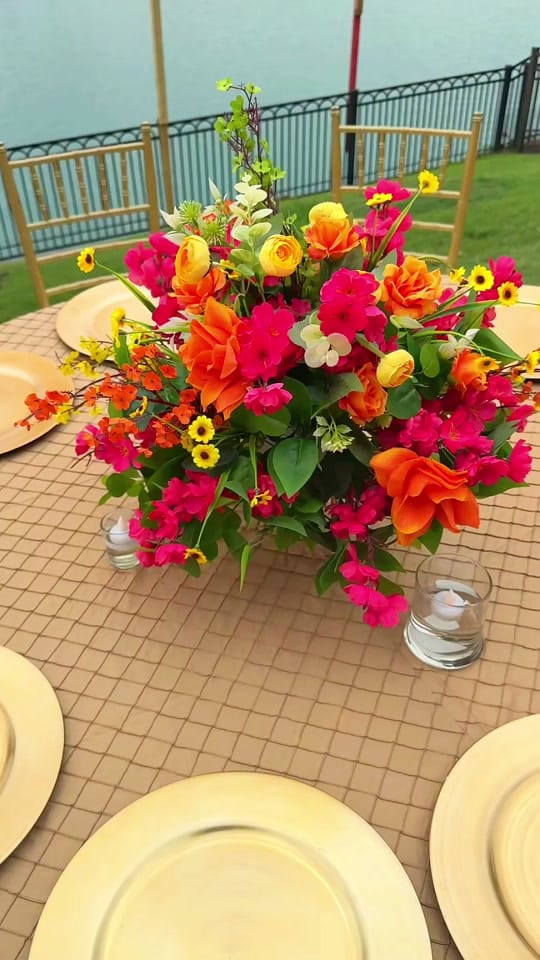 Post 10 by DECOART650 on TikTok (video)