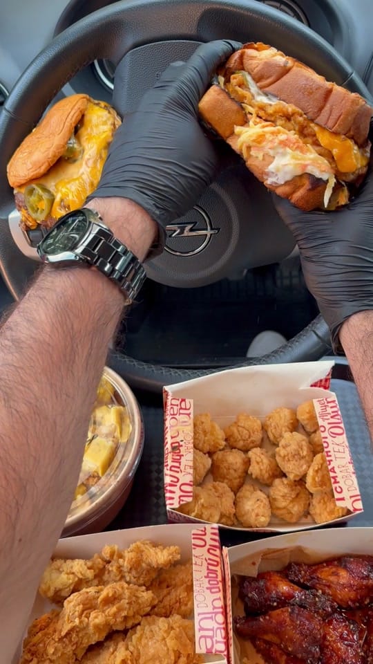 Post 2 by Food Rider on TikTok (video)