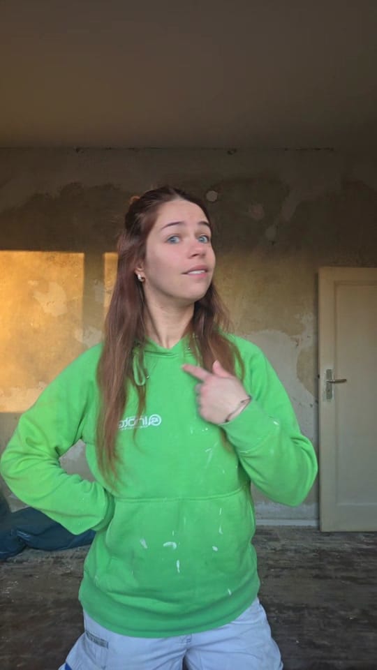 Post 9 by Minimiry on TikTok (video)