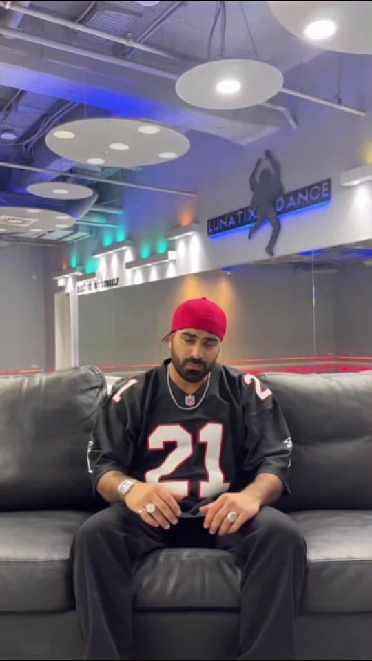 Post 6 by 𝐋𝐔𝐍𝐀𝐓𝐈𝐗 on TikTok (video)