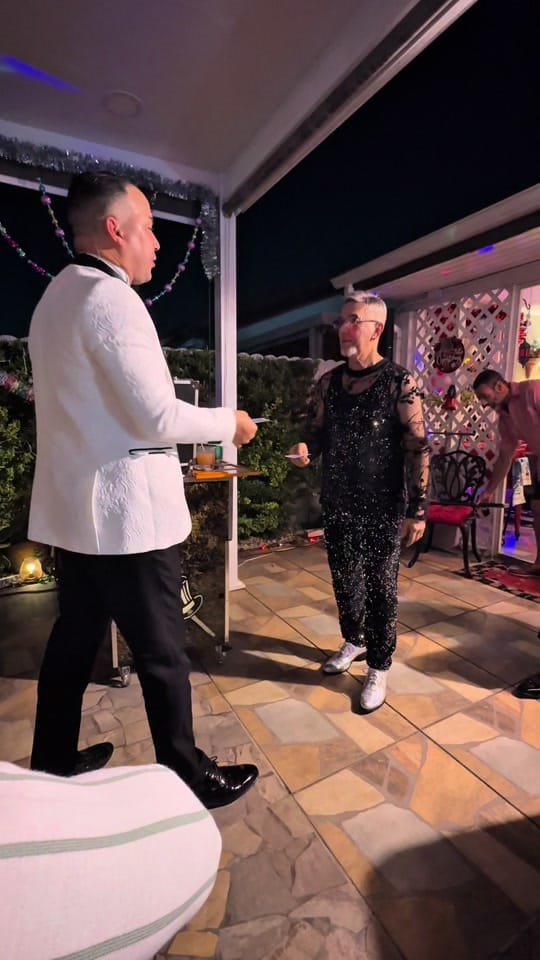 Post 4 by Magic Teylor on TikTok (video)