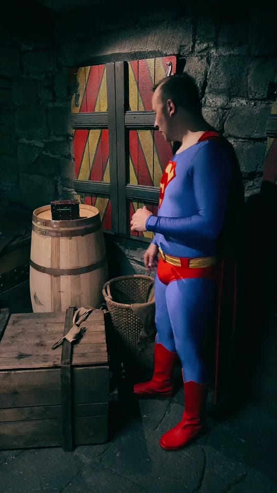 Post 9 by Superfavo on TikTok (video)