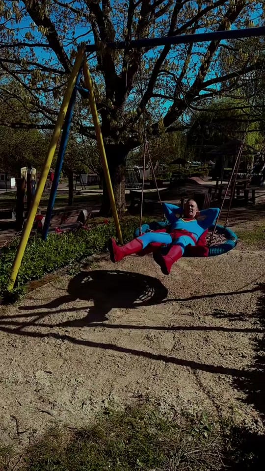 Post 2 by Superfavo on TikTok (video)