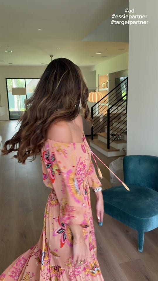 Post 1 by Paulina on TikTok (video)