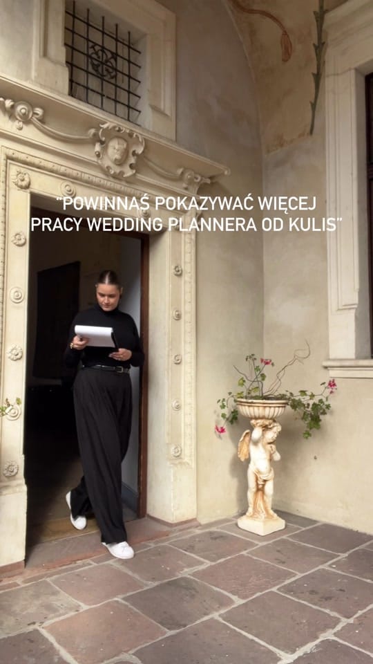 Post 3 by Karolina | wedding planner on TikTok (video)