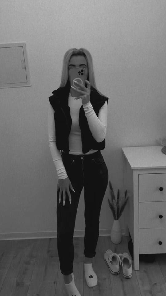 Post 4 by Laura Pfeiffer on TikTok (video)