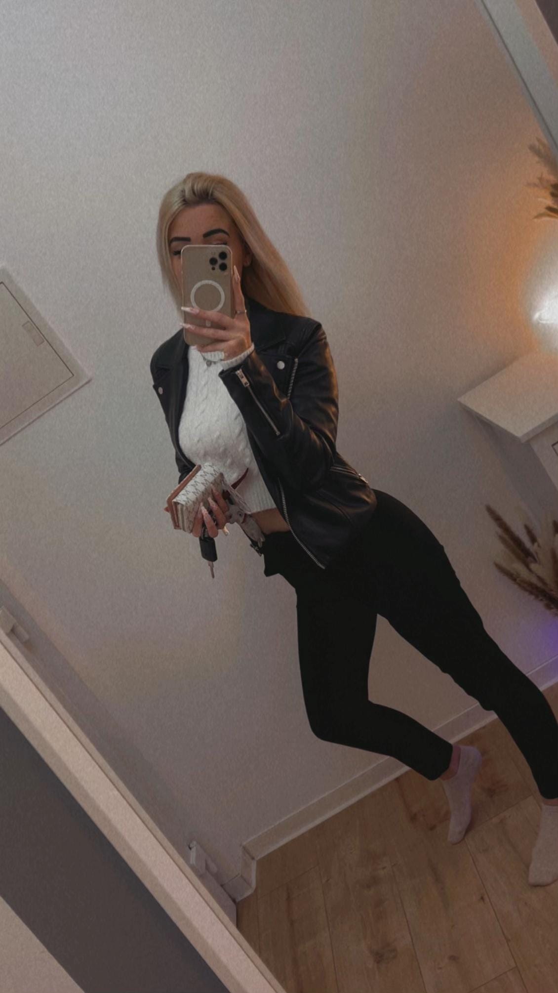 Post 7 by Laura Pfeiffer on TikTok (video)