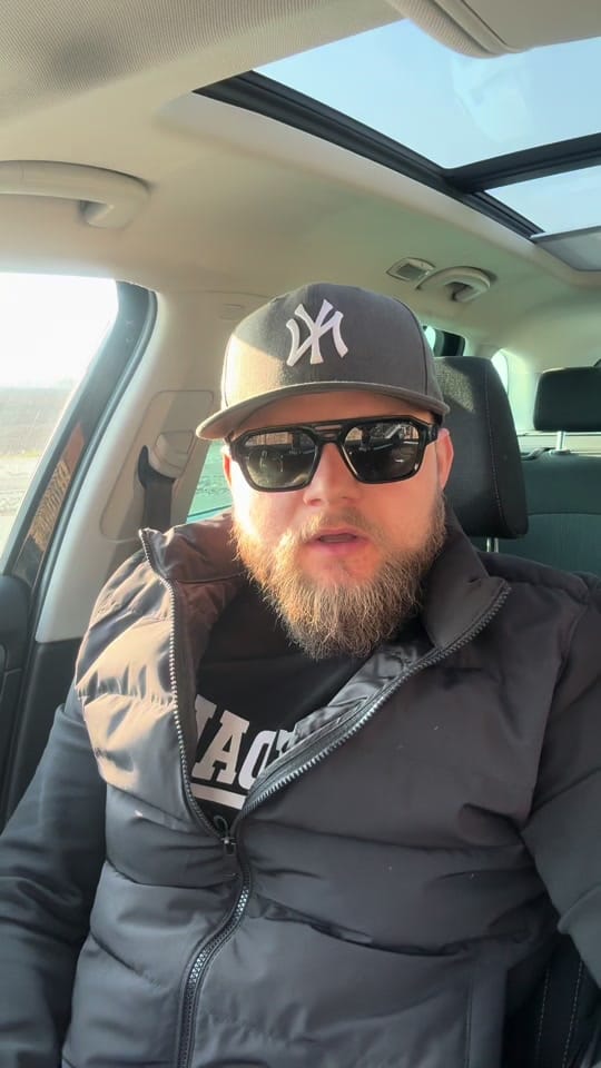 Post 3 by Ipse on TikTok (video)