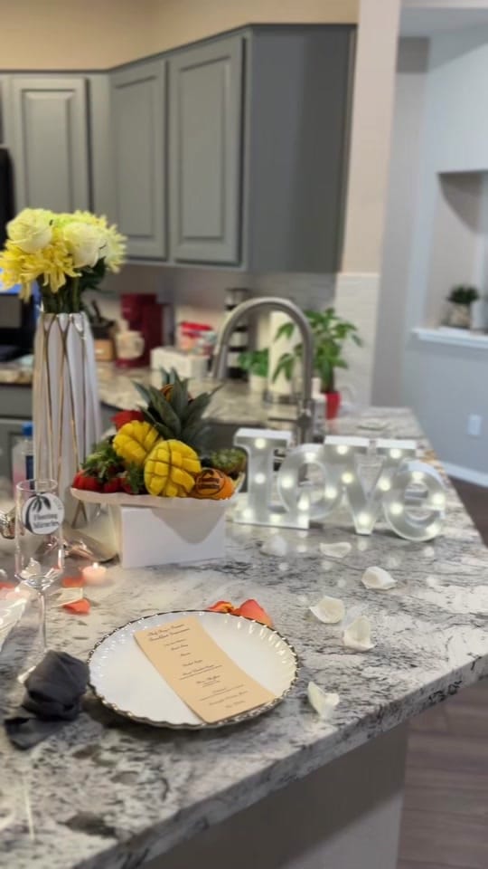 Post 3 by Catering & Floating Brunch HTX on TikTok (video)