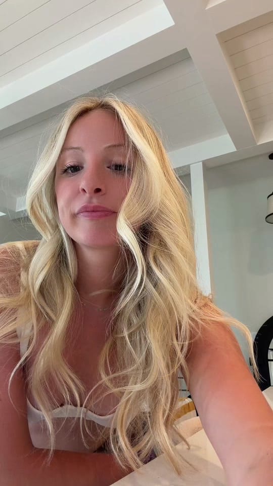 Post 3 by lucyloncin on TikTok (video)