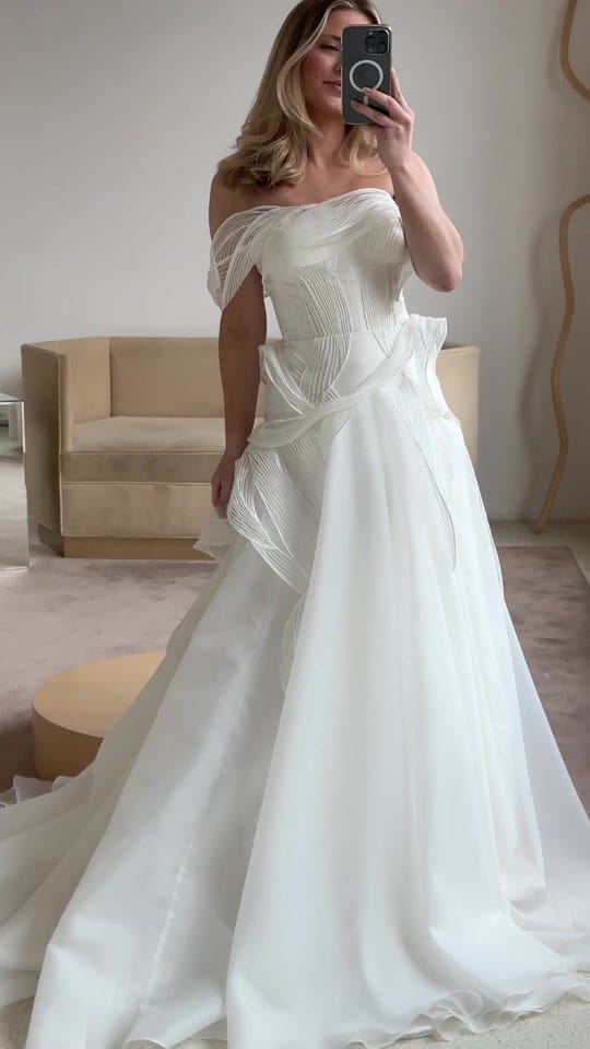 Post 3 by bride. on TikTok (video)